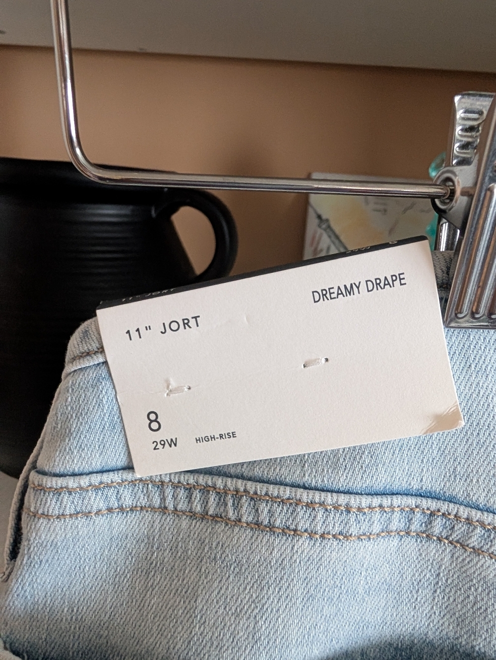 American Eagle AE 11" Dreamy Drape High- Waisted Jort - Picture 4 of 4